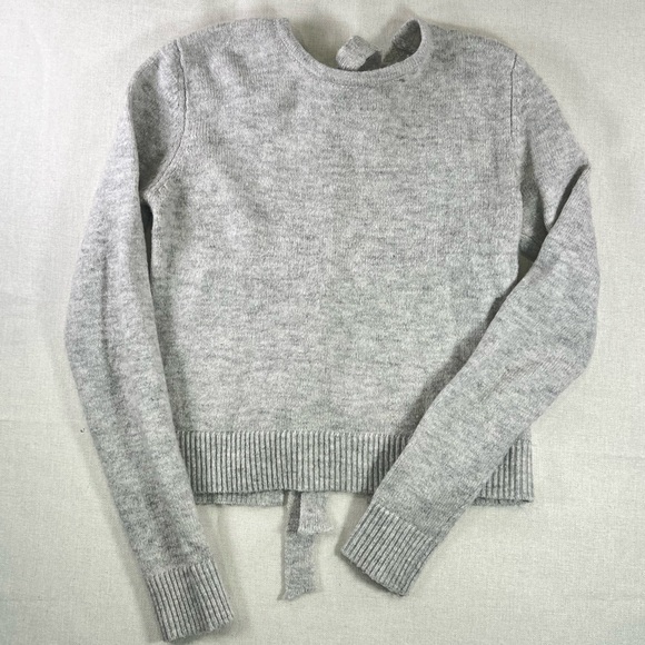 Forever 21 Sweaters - Light Gray Open-back Tie Women's Sweater, size M